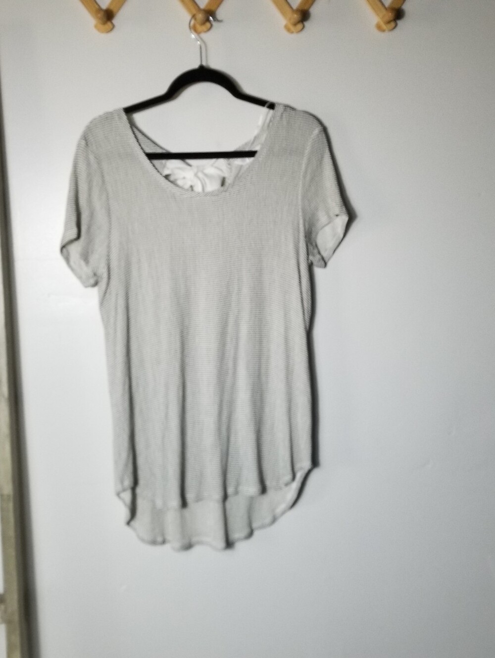 LC LAUREN CONRAD WOMEN'S BLACK AND WHITE BLOUSE SIZE LARGE
